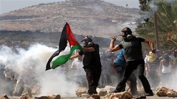 إصابة عشرات الفلسطينيين خلال اشتباكات مع الاحتلال بنابلس