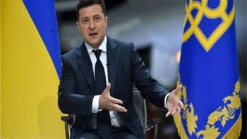 الرئيس الأوكراني ينفي إلقاء جيش بلاده السلاح