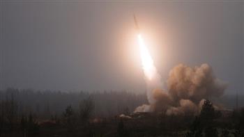حطام صاروخين أوكرانيين من نوع "توتشكا أو" يسقط على منازل في دونيتسك