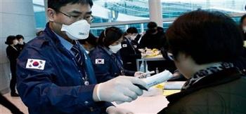 كوريا الجنوبية تمدد إجراءات التباعد أسبوعين إضافيين لاحتواء سلالة أوميكرون المتحورة