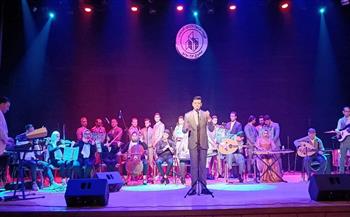 أجواء ساحرة بمسرح 23 يوليو خلال حفل فرقة طنطا للموسيقى العربية