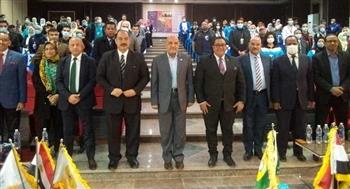 رئيس جامعة أسوان يشهد افتتاح مهرجان الحرف الشعبية بالجامعات المصرية