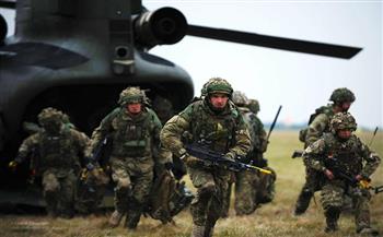 صحيفة: بريطانيا ترسل أكثر من 100 فرد من القوات الخاصة إلى أوكرانيا