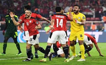 أبطال وننتظر التأهل للمونديال.. نجوم الفن يدعمون منتخب مصر