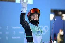 الصينية "قو آي لينغ" تحرز ذهبية التزلج الحر بأولمبياد بكين