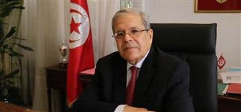وزير الخارجية التونسي يبحث هاتفيا مع المفوض الأوروبي تأجيل زيارته لتونس