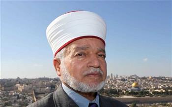 مُفتي الديار الفلسطينية يدين زيارة نائب الرئيس الأمريكي السابق للمسجد الإبراهيمي