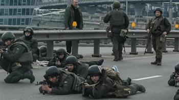 قانون أوكراني يسمح للمدنيين بإطلاق النار على الجنود الروس