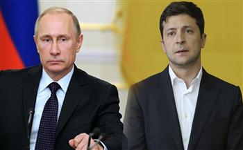 الكرملين لا يستبعد عقد لقاء محتمل بين بوتين وزيلينسكي