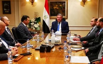 وزير قطاع الأعمال يستقبل وفدا من قيادات سوق المال العراقي لبحث تعزيز التعاون 