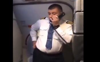 طيار روسي يهاجم بلاده من فوق السحاب بسبب أوكرانيا (فيديو)