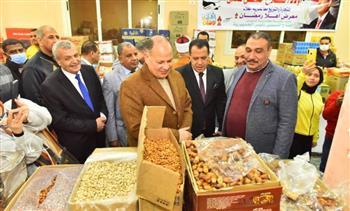محافظ أسيوط يفتتح معرض "أهلًا رمضان" بالغرفة التجارية بالمحافظة لتوفير السلع الغذائية بأسعار مخفضة