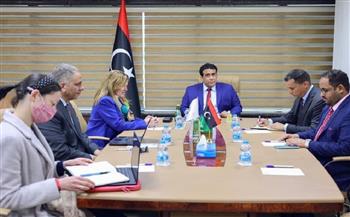 الرئاسي الليبي يبحث مع عدد من السفراء سبل دعم مبادرة الأمم المتحدة
