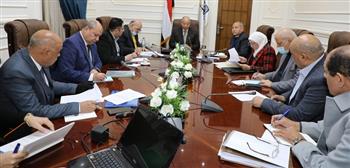 محافظ القاهرة: افتتاح 10 معارض لتوفير السلع بأسعار مخفضة.. وخط ساخن لتلقي الشكاوى