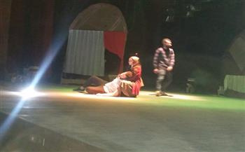 «الدبلة» على مسرح قصر ثقافة بني سويف 