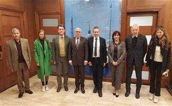 محافظ بورسعيد يتابع مشروعات التعاون مع الجانب الإيطالي