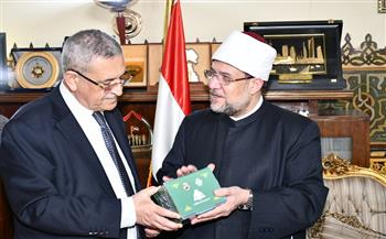 وزير الأوقاف يستقبل سفير الجزائر بالقاهرة لبحث أوجه التعاون المشترك 