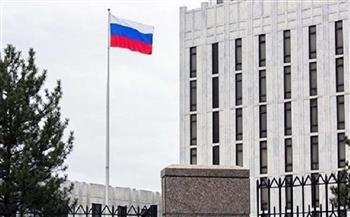 السفارة الروسية بواشنطن: يتعين على أمريكا الكشف فوراً عن أنشطتها البيولوجية العسكرية في أوكرانيا