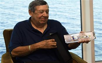 "أسعد رجل في العالم" يعيش على سفن الرحلات البحرية منذ أكثر من 20 عامًا