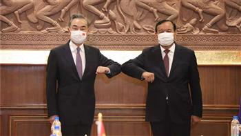 الصين وكمبوديا تتفقان على تعزيز التعاون في مبادرة الحزام والطريق