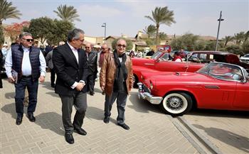 وزير السياحة يشارك في افتتاح «كرنفال السيارات التاريخية والكلاسيكية»