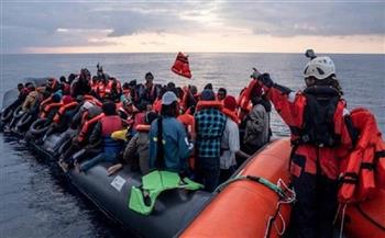مقتل مهاجريْن وعشرات المفقودين بعد غرق قارب قبالة إندونيسيا