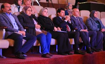 وزير الشباب والرياضة يشهد عروض طلائع مصر بمسابقة «كنوز مصرية 8»