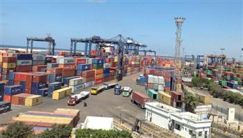 تداول 229 ألف طن بضائع بميناءي الإسكندرية والدخيلة خلال 48 ساعة