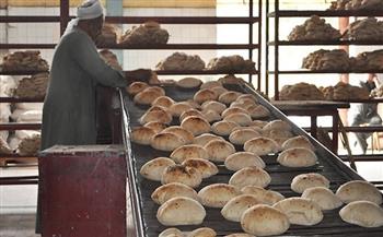 غرامات تصل لـ5 ملايين جنيه.. «التموين» تحذر من رفع أسعار الخبز