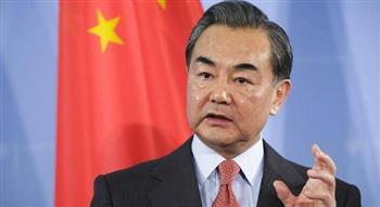 وزير الخارجية الصيني يصل إلى كابول في أول زيارة لأفغانستان