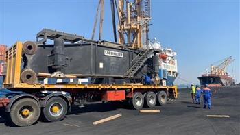 تداول 2013 طن بضائع عامة و158 شاحنة و4 سيارات ملاكي بميناء نويبع البحري بجنوب سيناء