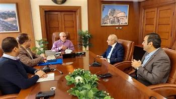 محافظ بورسعيد يلتقي أعضاء مجلسي النواب والشيوخ