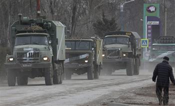 الجيش الأوكراني يقصف بالقذائف الصاروخية بلدة ياسينوفاتايا