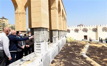 رئيس الوزراء يتفقد أعمال ترميم مسجد عمرو بن العاص وحدائق الفسطاط