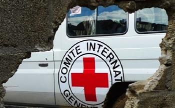 أوكرانيا تطلب من الصليب الأحمر عدم إضفاء شرعية على "ممرات إنسانية" خطرة