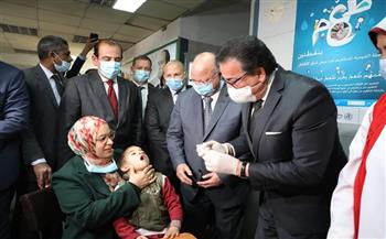عبد الغفار ومحافظ القاهرة يطلقان إشارة بدء حملة التطعيم ضد شلل الأطفال