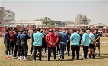اجتماع مطول لـ«موسيماني» مع لاعبي الأهلي على هامش مران اليوم