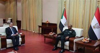 البرهان يشيد بمتانة ورسوخ العلاقات السودانية الفرنسية
