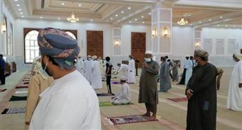سلطنة عمان تقصر الحضور لصلاة الجماعة والتراويح على الملقحين