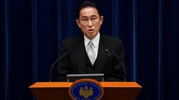 رئيس الوزراء الياباني : نعتزم تجميد أصول رجال أعمال روس بارزين