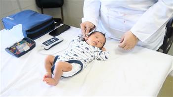 الصحة: فحص 2.7 مليون طفل حديث الولادة بالمبادرة الرئاسية