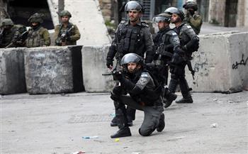 القوات الإسرائيلية تقتحم بلدة منفذ عملية "بني براك" وتشتبك مع المواطنين