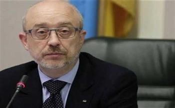 وزير الدفاع الأوكراني: القوات الروسية تطوّق قواتنا شرقي البلاد