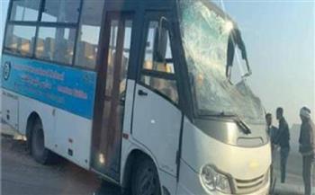 إصابة سائق في حادث انقلاب أتوبيس مدرسة بالنزهة