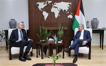 رئيس الوزراء الفلسطيني يستقبل مدير منطقة الشرق الأوسط للمنتدى الاقتصادي العالمي