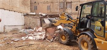 أحياء الأسكندرية تنفذ حملات إزالة فورية لإيقاف أعمال البناء المخالف