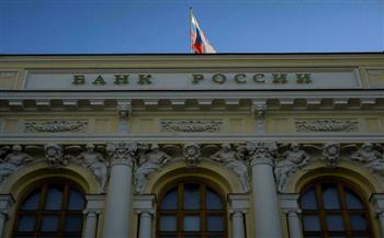 المركزي الروسي : بطاقات "فيزا" و"ماستر كارد" لن تتوقف عن العمل داخل روسيا