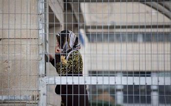 32 أسيرة في السجون الاسرائيلية