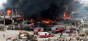 إخماد حريق ضخم في مجمع تجاري بالعاصمة العراقية