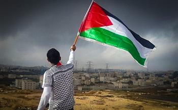 صحيفة عبرية: إسرائيل منعت أكثر من 10 آلاف فلسطيني من السفر إلى الخارج العام الماضي 